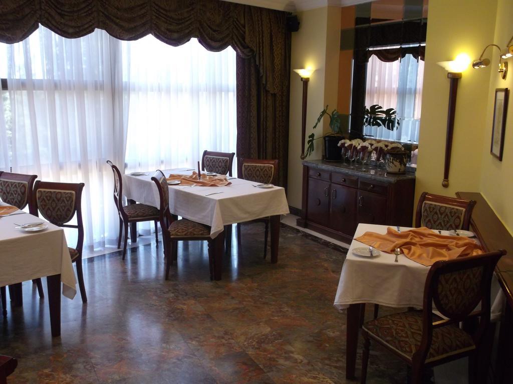 Bellevue Hotel And Resort Μπαρντέγιοβ Εξωτερικό φωτογραφία