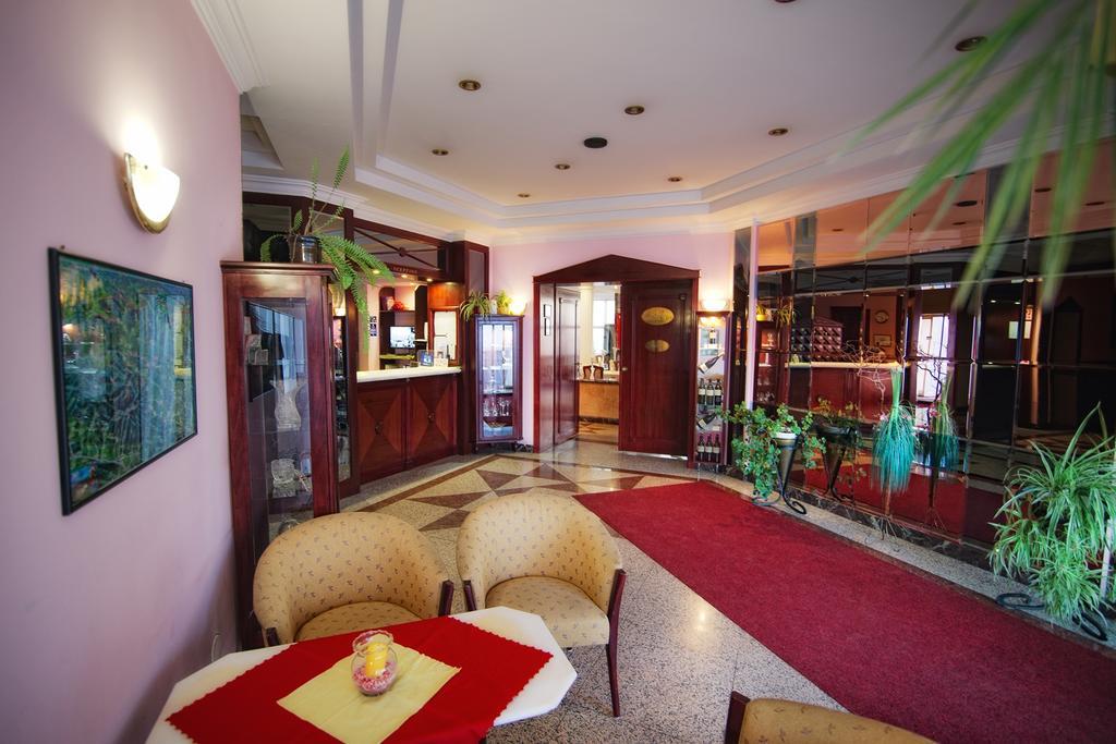 Bellevue Hotel And Resort Μπαρντέγιοβ Εξωτερικό φωτογραφία