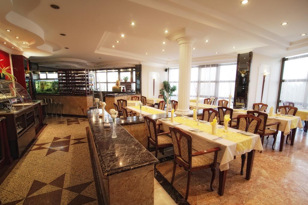 Bellevue Hotel And Resort Μπαρντέγιοβ Εξωτερικό φωτογραφία