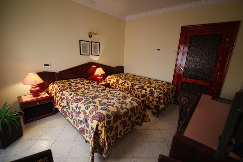 Bellevue Hotel And Resort Μπαρντέγιοβ Δωμάτιο φωτογραφία